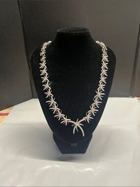 Crystal Starburst Silver colour Necklace - Elegant Women's Jewelry party wedding